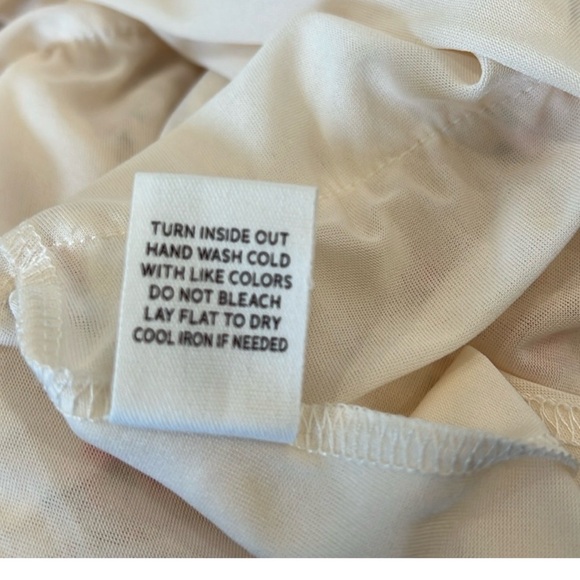 Blu Pepper Cream Floral Tiered Mini Dress - Picture 8 of 8